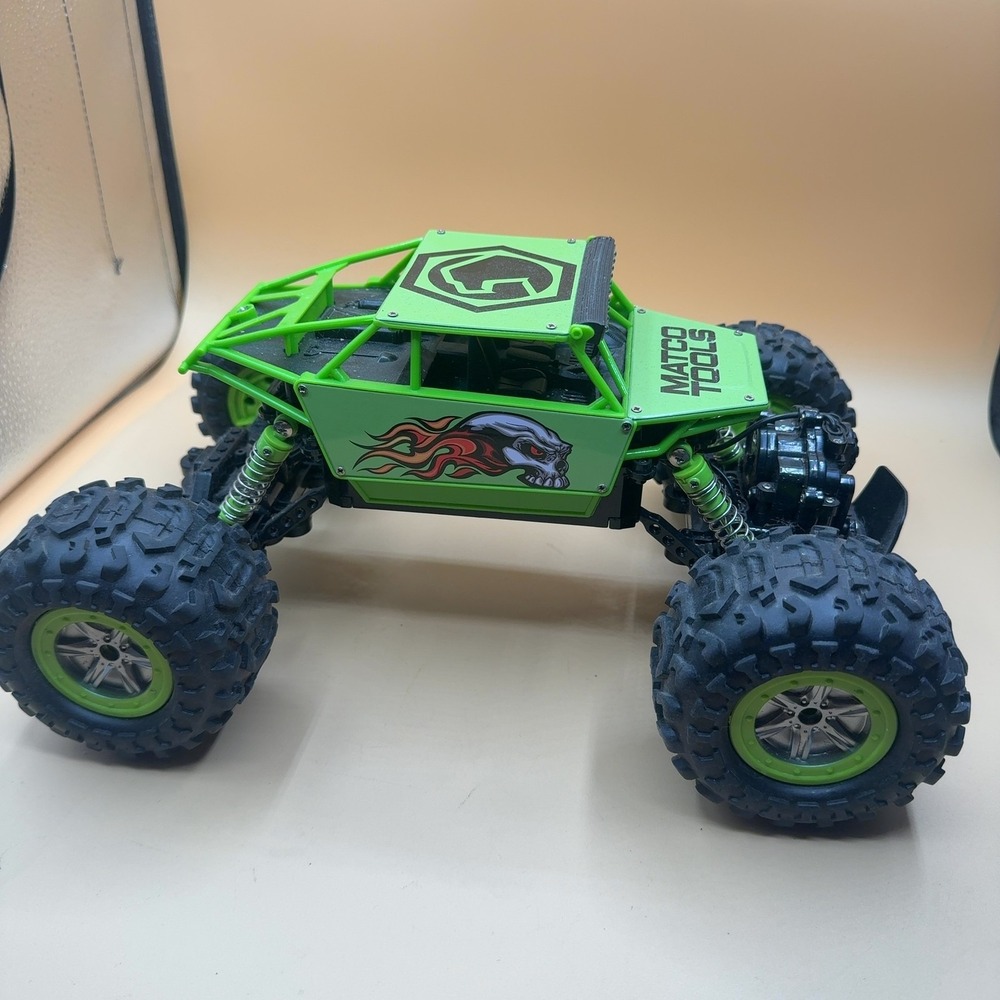 Matco Tools RC Rock Crawler 4WD Off-Road Truck Green, FOR PARTS/Untested